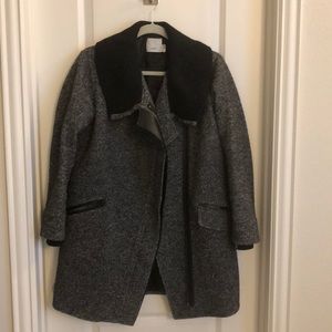 vince coat says xxs but size s woman